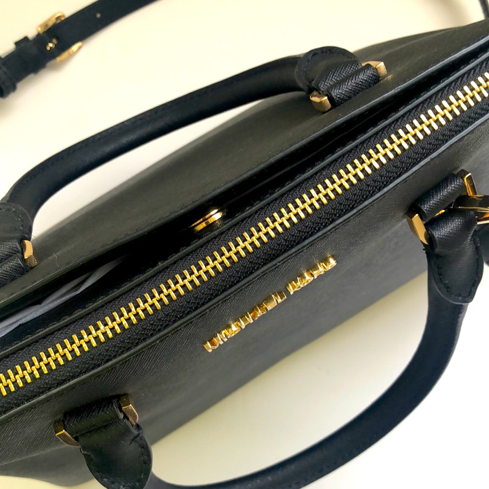 Michael Kors leather dome satchel with strap & handles. Gold tone hardware. - Picture 9 of 16